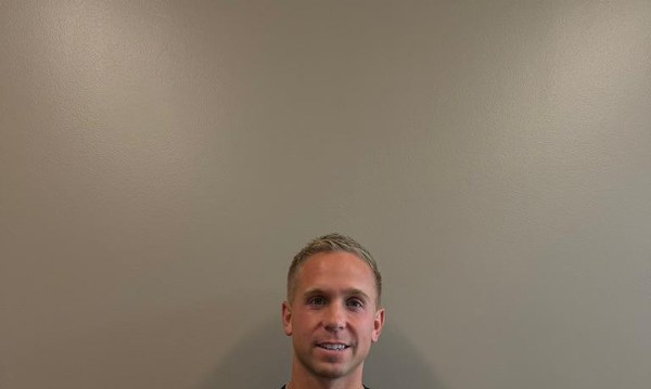 Dr. Lee Ditmarsen